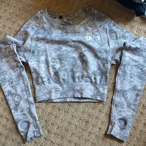 Womens best cropped long sleeve